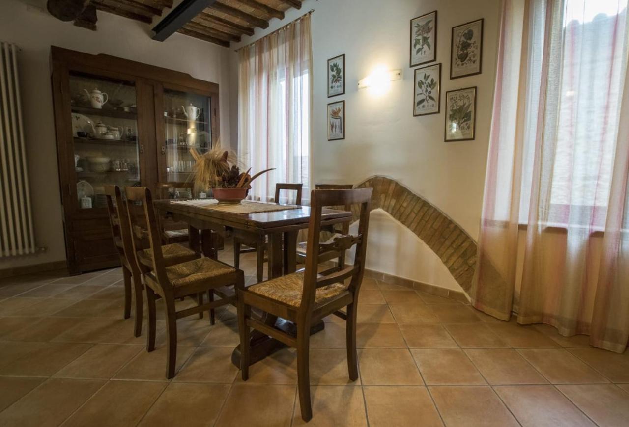 Dimora Tipica Toscana มอนติเชียโน ภายนอก รูปภาพ